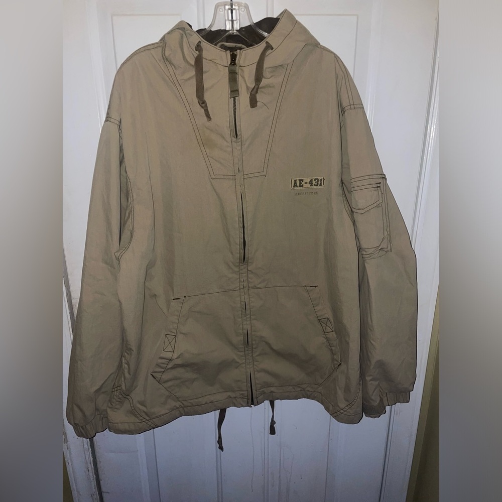 American Eagle Outfitters Long Sleeve Zip Up Hooded Anorak Jacket size Large.